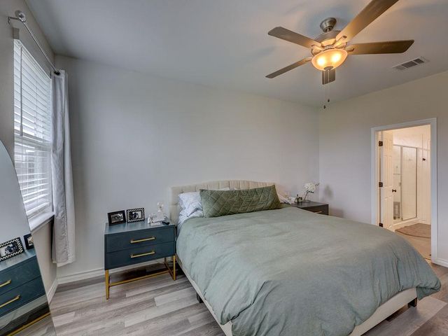 1004 Sandra Ann WAY, Hutto, TX 78634