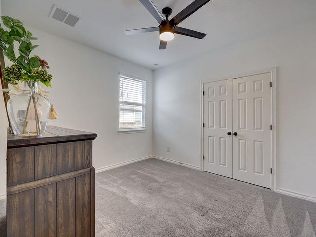 1004 Sandra Ann WAY, Hutto, TX 78634