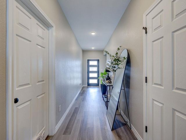 1004 Sandra Ann WAY, Hutto, TX 78634