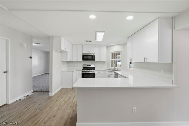 136 Sir George Drive, Las Vegas, NV 89110