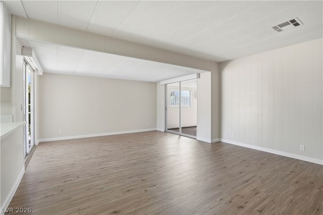 136 Sir George Drive, Las Vegas, NV 89110