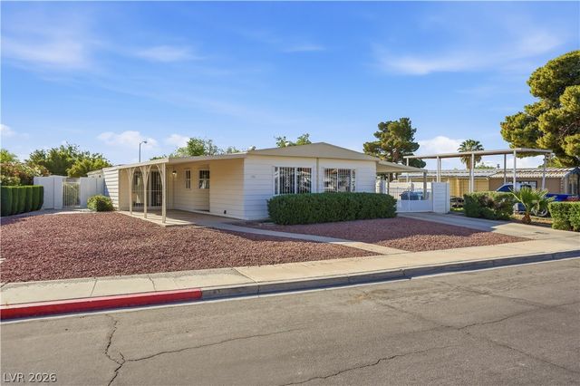 136 Sir George Drive, Las Vegas, NV 89110