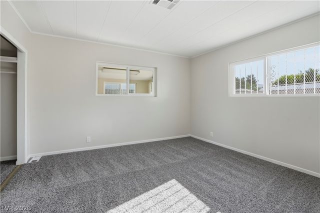 136 Sir George Drive, Las Vegas, NV 89110