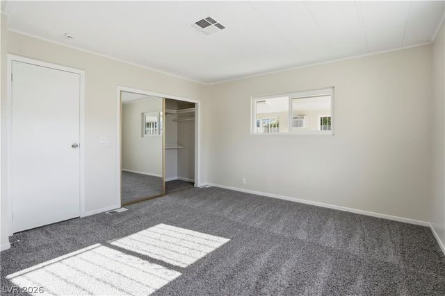 136 Sir George Drive, Las Vegas, NV 89110
