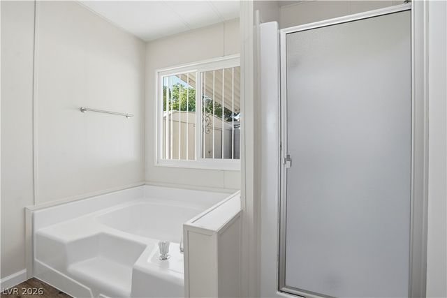 136 Sir George Drive, Las Vegas, NV 89110