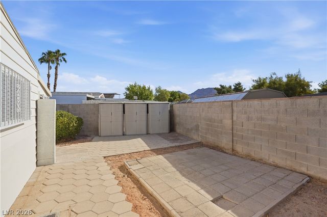 136 Sir George Drive, Las Vegas, NV 89110