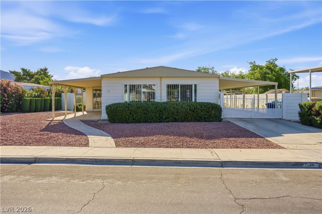 136 Sir George Drive, Las Vegas, NV 89110