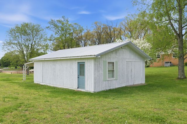 16 Bingham Ct, Winchester, TN 37398