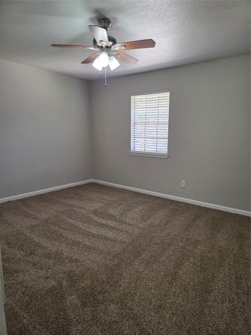 592 River Plantation Drive, Conroe, TX 77302