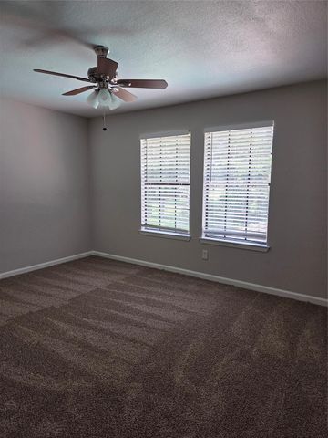 592 River Plantation Drive, Conroe, TX 77302