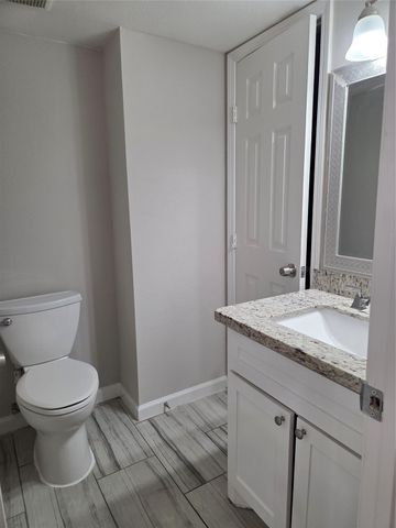 592 River Plantation Drive, Conroe, TX 77302