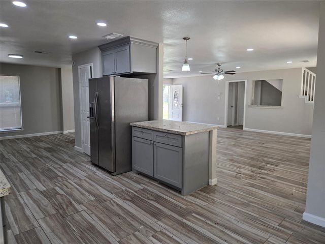 592 River Plantation Drive, Conroe, TX 77302