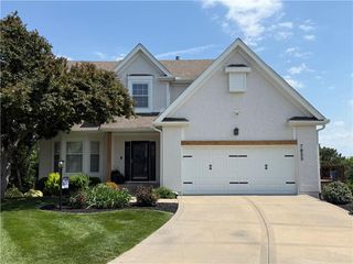 7855 W 152nd Terrace, Overland Park, KS 66225