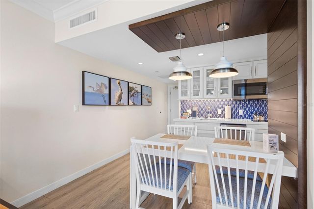 240 SANDS POINT ROAD 4104, Longboat Key, FL 34228