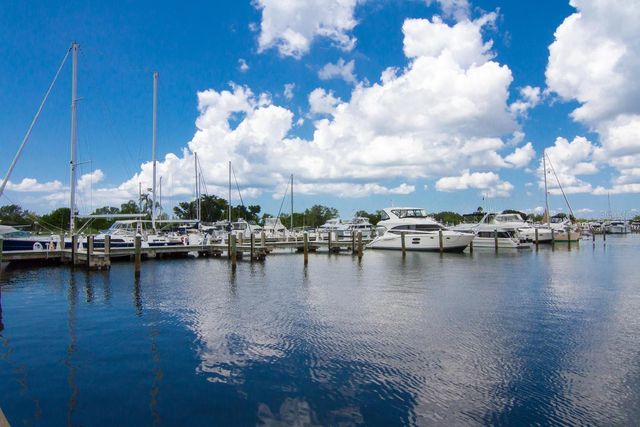 240 SANDS POINT ROAD 4104, Longboat Key, FL 34228