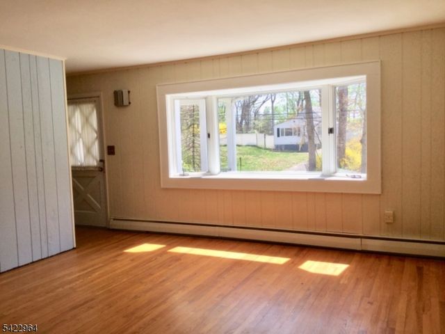 22 Homestead Rd, Jefferson Twp., NJ 07849