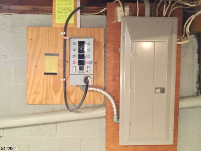 22 Homestead Rd, Jefferson Twp., NJ 07849