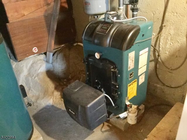 22 Homestead Rd, Jefferson Twp., NJ 07849