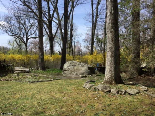 22 Homestead Rd, Jefferson Twp., NJ 07849