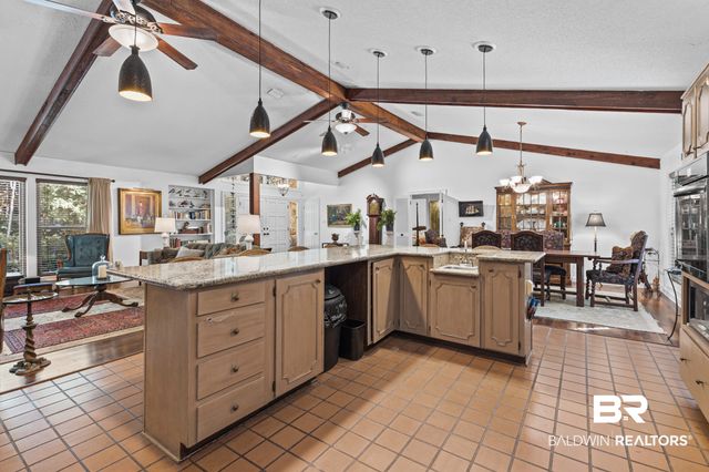 3415 N Riviere du Chien Loop, Mobile, AL 36693