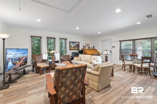 3415 N Riviere du Chien Loop, Mobile, AL 36693