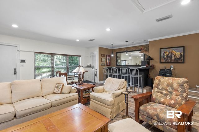 3415 N Riviere du Chien Loop, Mobile, AL 36693