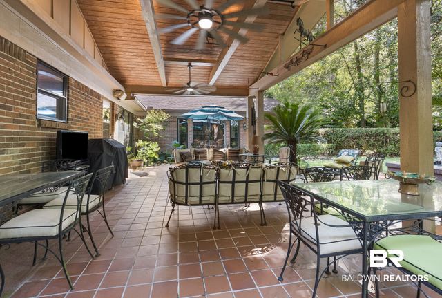 3415 N Riviere du Chien Loop, Mobile, AL 36693