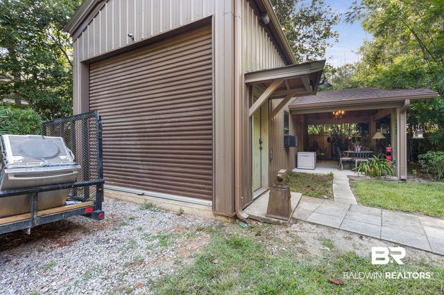 3415 N Riviere du Chien Loop, Mobile, AL 36693