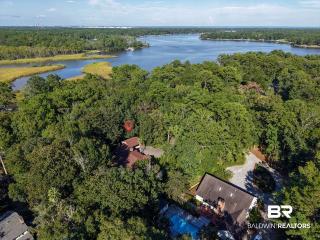 3415 N Riviere du Chien Loop, Mobile, AL 36693
