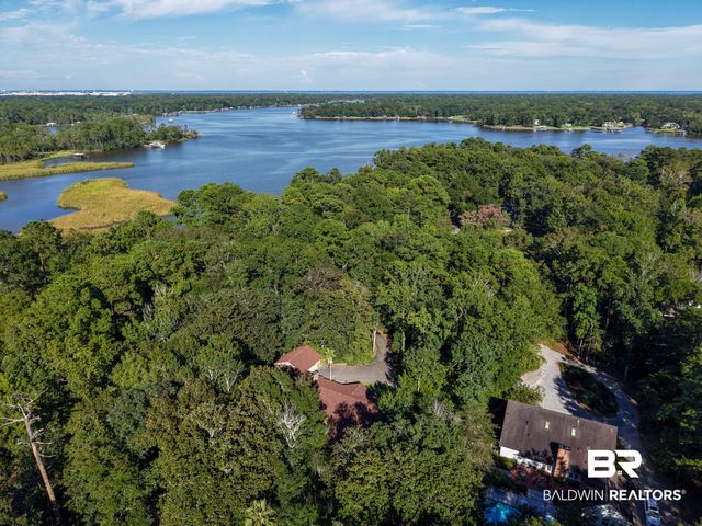 3415 N Riviere du Chien Loop, Mobile, AL 36693