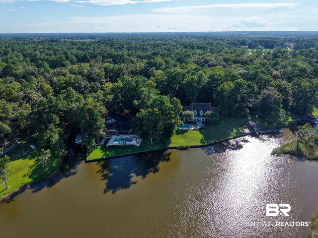 3415 N Riviere du Chien Loop, Mobile, AL 36693