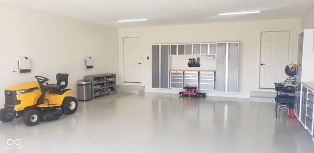 1716 Bell Ford Drive W, Seymour, IN 47274