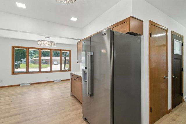 1016 Erie Drive, Janesville, WI 53545