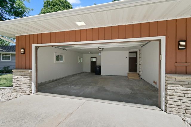 1016 Erie Drive, Janesville, WI 53545