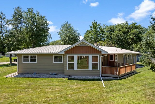 1016 Erie Drive, Janesville, WI 53545