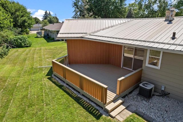 1016 Erie Drive, Janesville, WI 53545