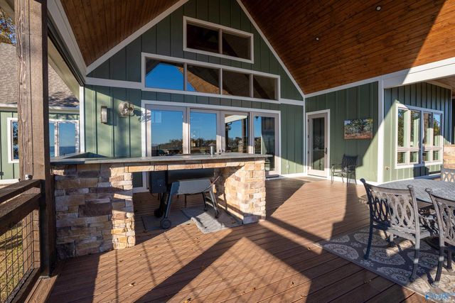 750 River Bluff Drive, Jasper, TN 37347