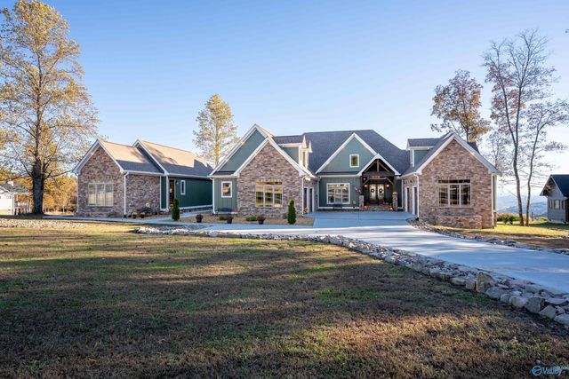 750 River Bluff Drive, Jasper, TN 37347