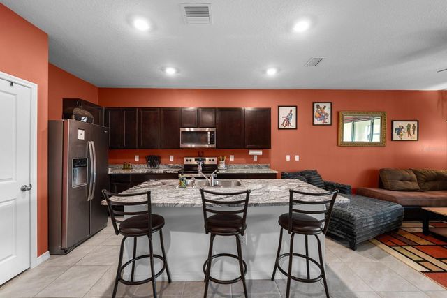 9248 ROCK HARBOUR WAY, Tampa, FL 33637