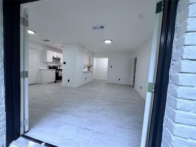 9306 Richland Drive, Houston, TX 77078