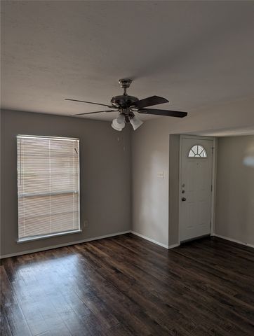 7505 Four Winds Drive, Fort Worth, TX 76133