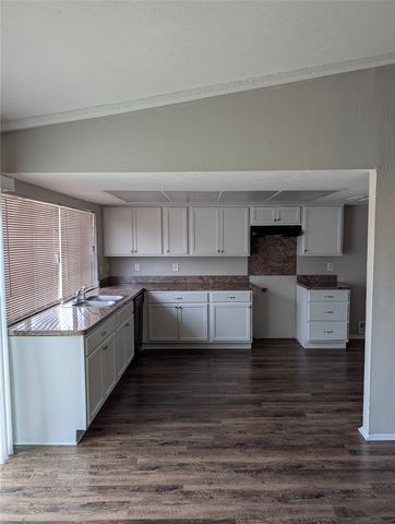 7505 Four Winds Drive, Fort Worth, TX 76133