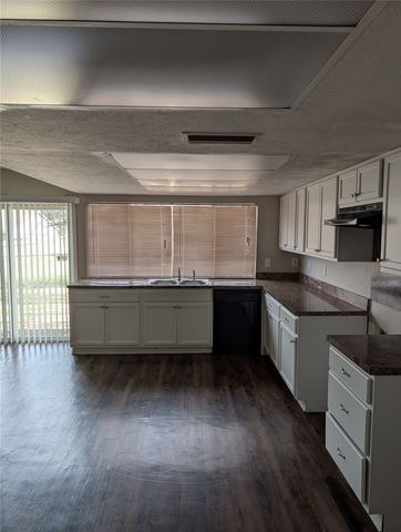 7505 Four Winds Drive, Fort Worth, TX 76133