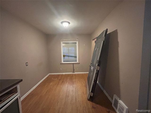 6378 Brace Street, Detroit, MI 48228