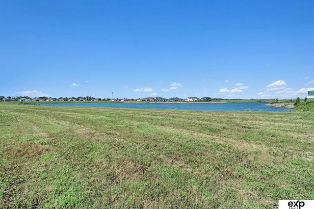 1981 Aaron Way, Fremont, NE 68025