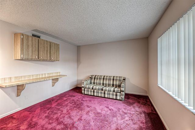 73 Ann Lee Ln, Tamarac, FL 33319