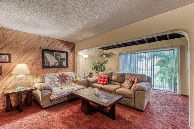 73 Ann Lee Ln, Tamarac, FL 33319