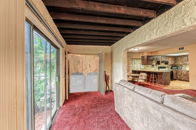 73 Ann Lee Ln, Tamarac, FL 33319