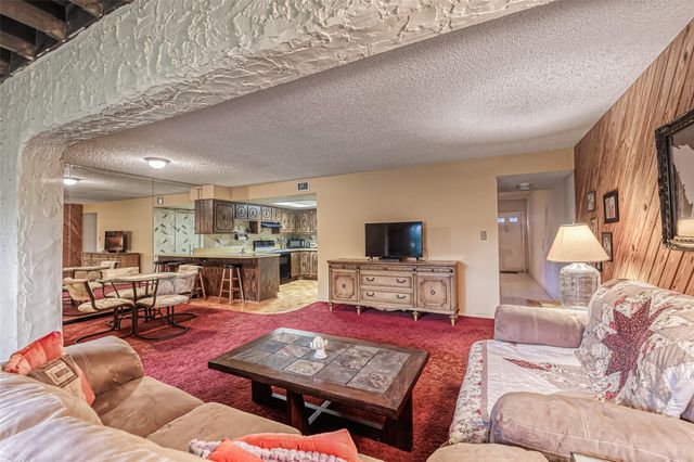 73 Ann Lee Ln, Tamarac, FL 33319