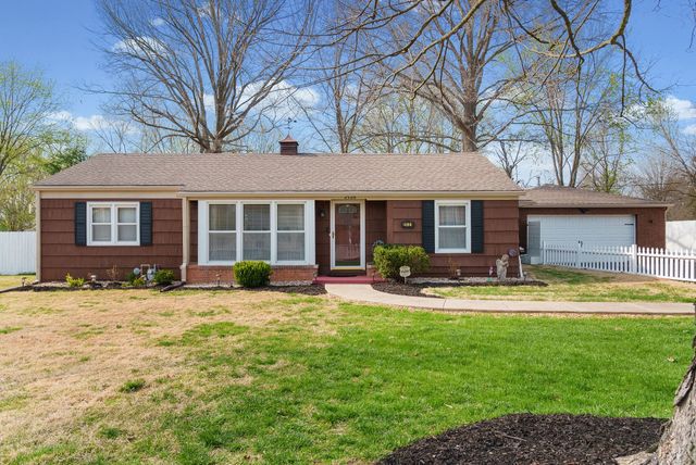 2528 Faulkner Dr, Hopkinsville, KY 42240